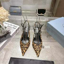 Picture of Prada Shoes _SKUPradasz35-40WN060219231